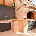 아파트 With Parking Space - 5870 *