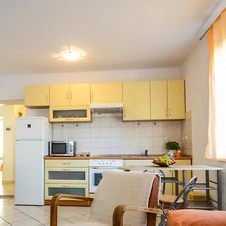 With Parking Space - 5870 Apartman Zadar